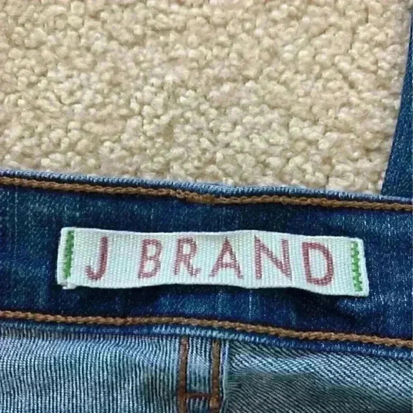 J brand Capri moxie jeans in size 26 - Picture 5 of 8